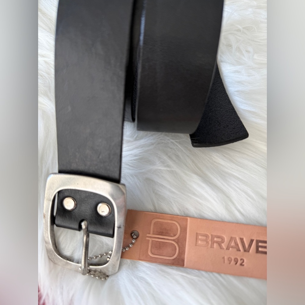 🇨🇦 Brave Leather Collection - Black Silver - Picture 12 of 15